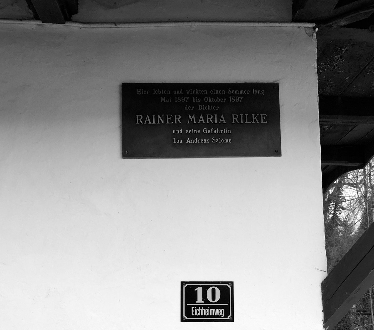 Brass plaque on the Wolfratshausen cottage where Rilke and Salomé lived in 1897