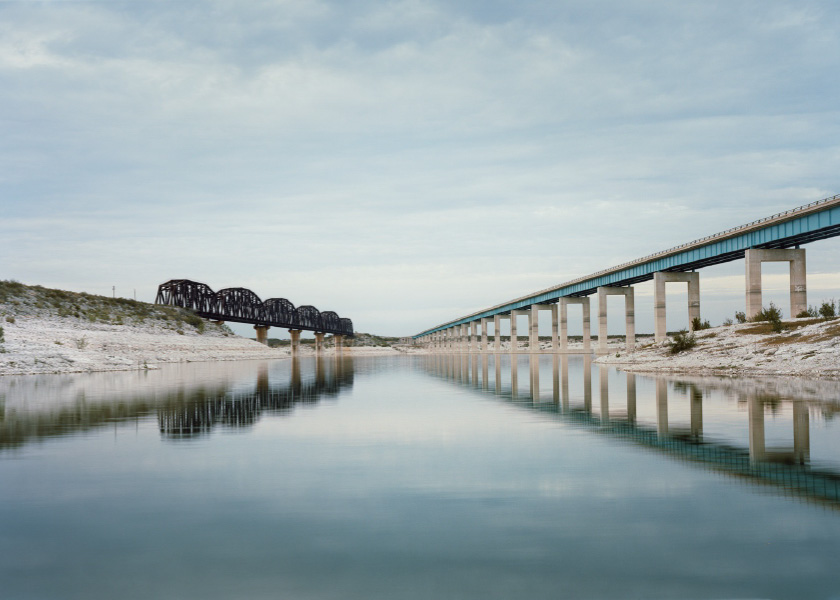 Victoria Sambunaris, Untitled (Bridges), Del Rio, Texas, 2013